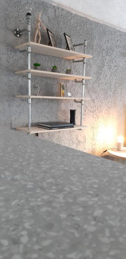 21 Suites Deluxe Stay Near The Airport Markópoulon エクステリア 写真